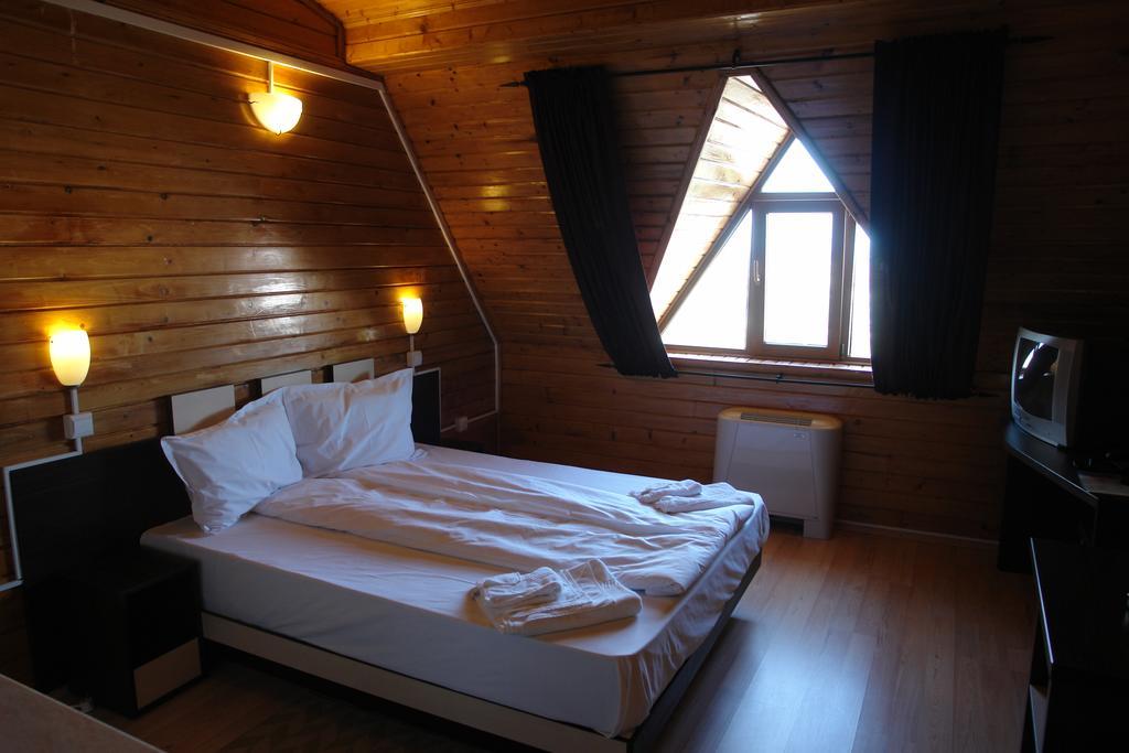 Arion Hotel 3*